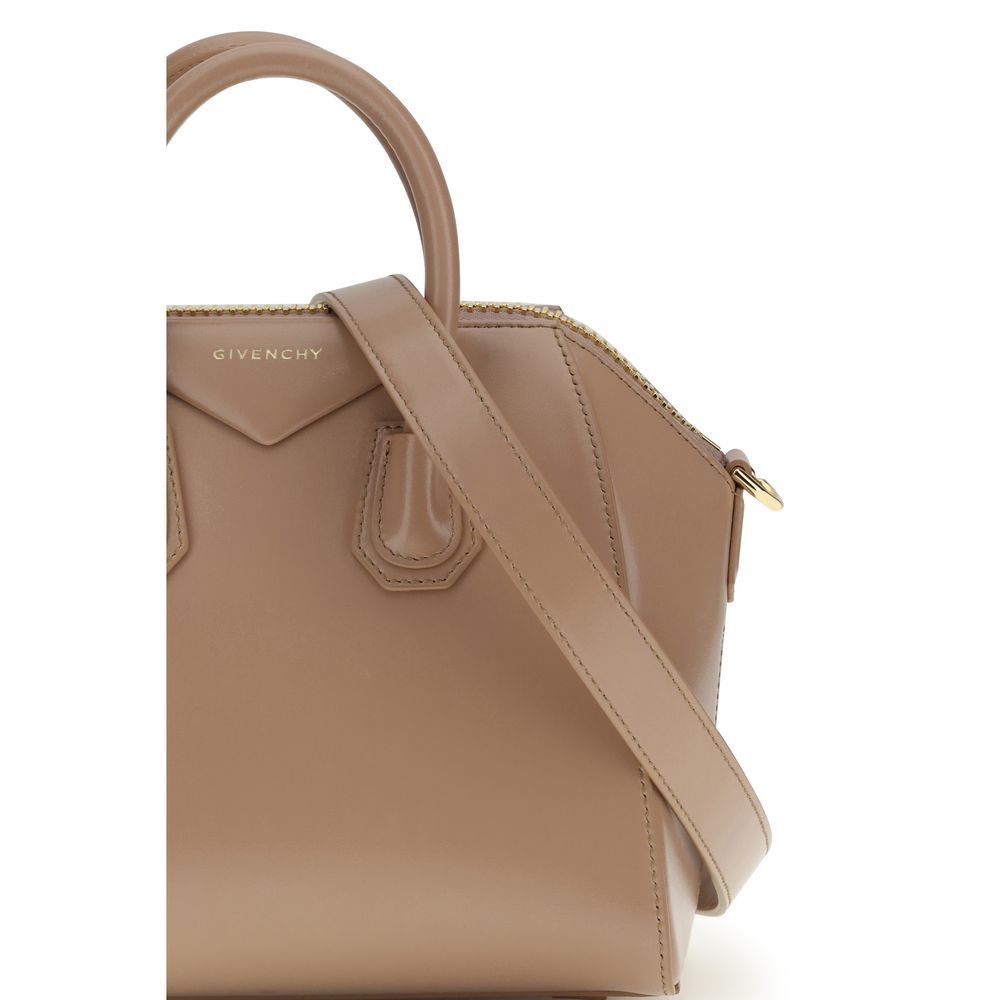Sac à main Bos Taurus en cuir de veau Givenchy