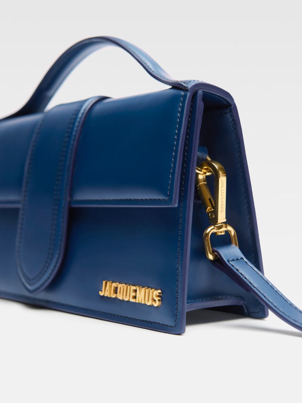 Bolso de mano Le Grand Bambino de piel en azul marino oscuro de Jacquemus