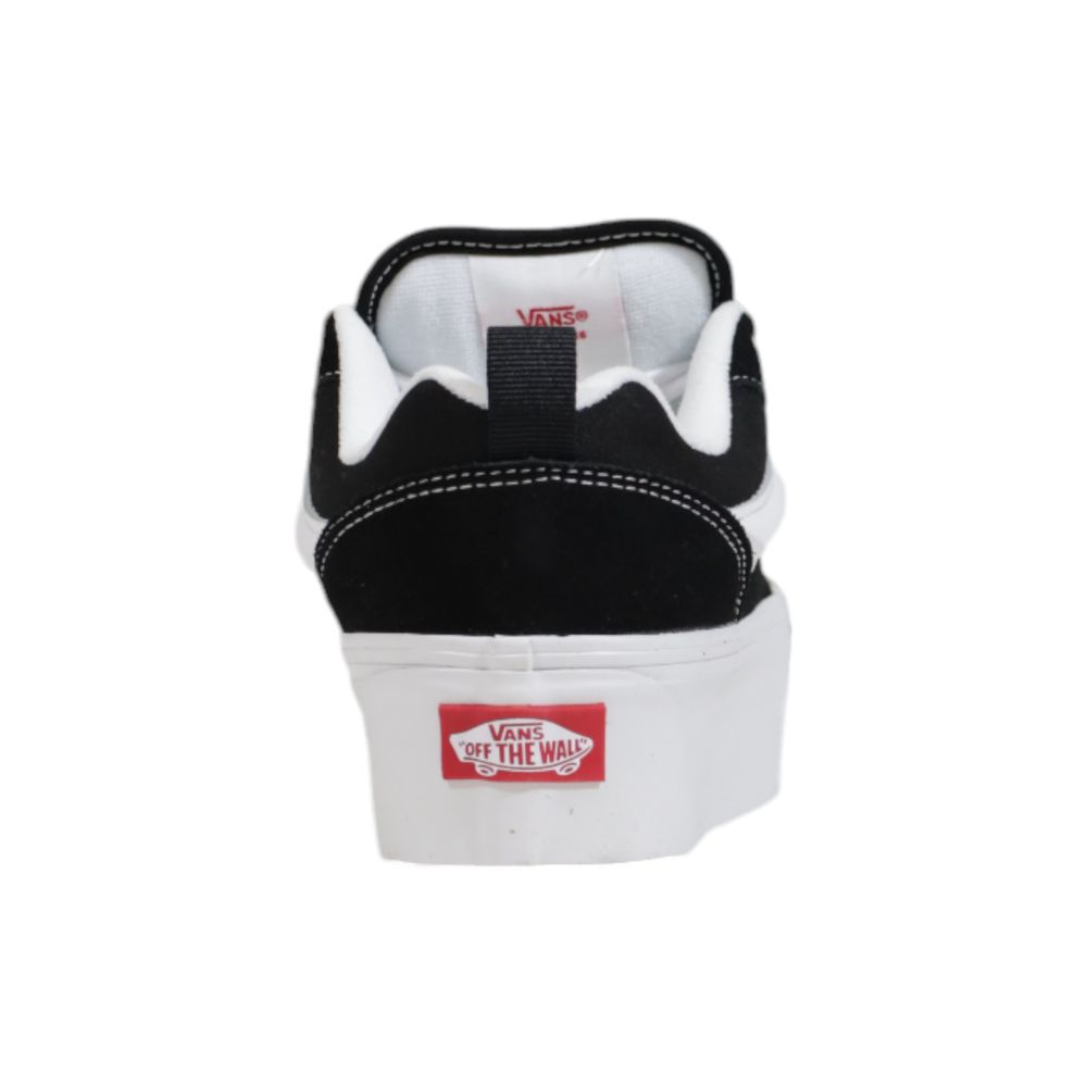 Baskets épaisses en daim noir et blanc Vans