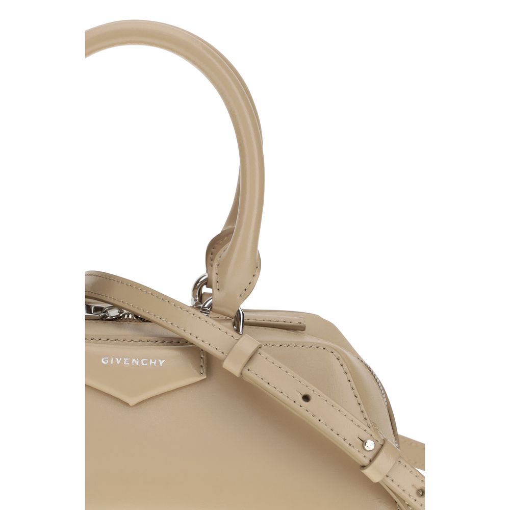 Sac à main Bos Taurus en cuir de veau beige Givenchy