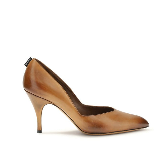 Escarpins Bos Taurus en cuir de veau beige à talons hauts Miu Miu
