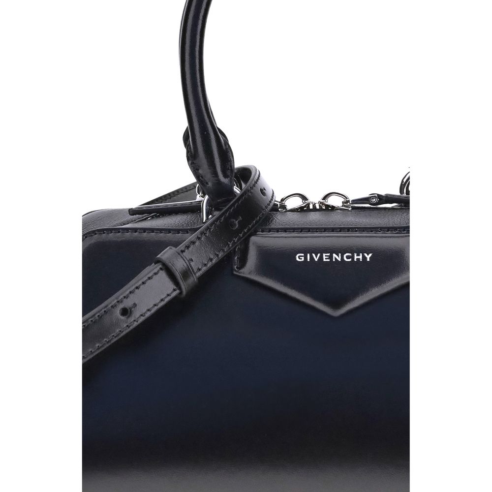 Sac à main Bos Taurus en cuir de veau noir Givenchy