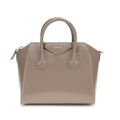 Sac à main Bos Taurus en cuir de veau gris Givenchy